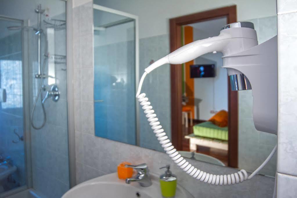 מילאנו Innperfect Villa מראה חיצוני תמונה